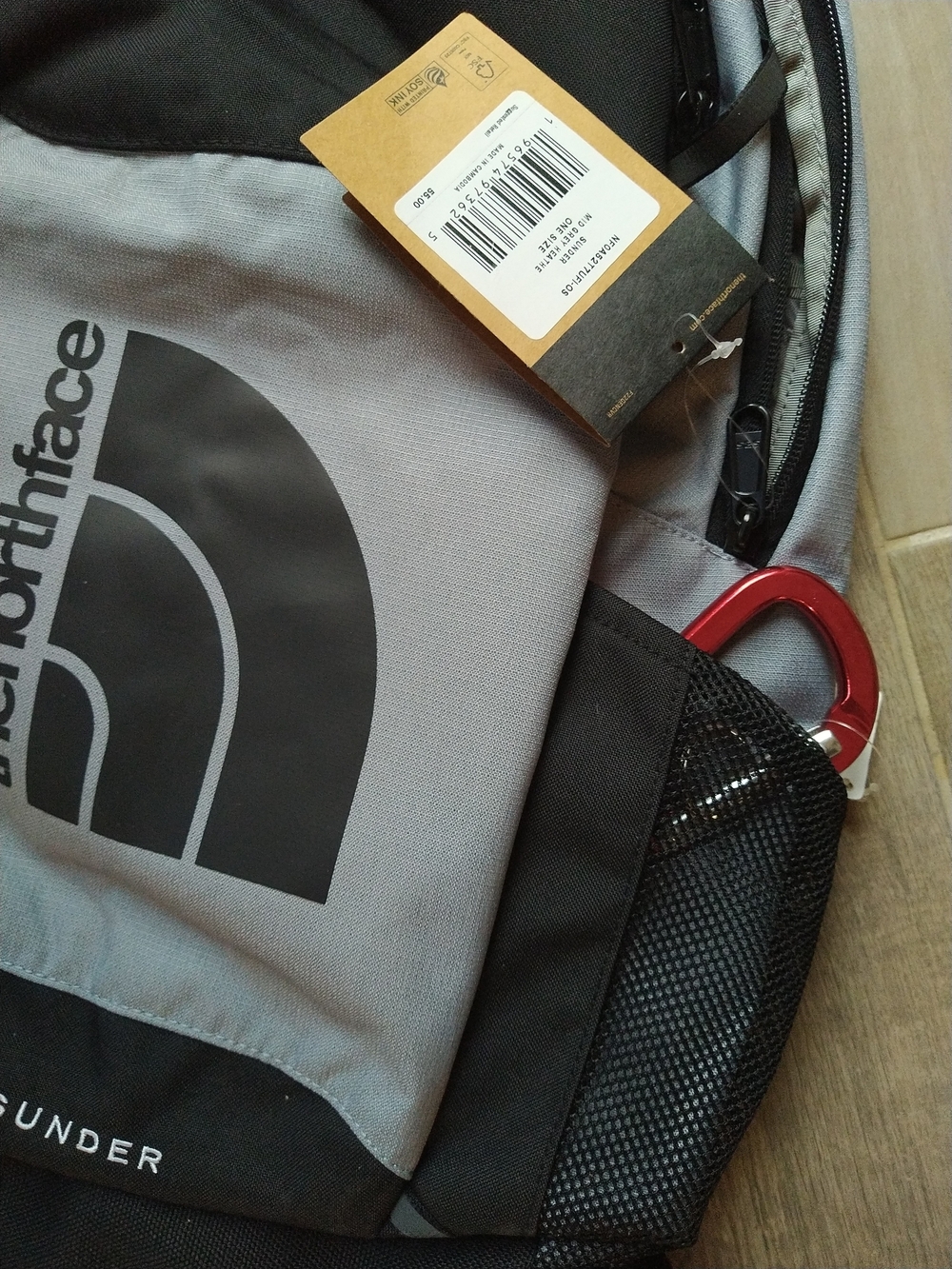 The North Face Sunder Backpack in Gray and Black + Caribbeaner Keychain - Picture 2 of 7
